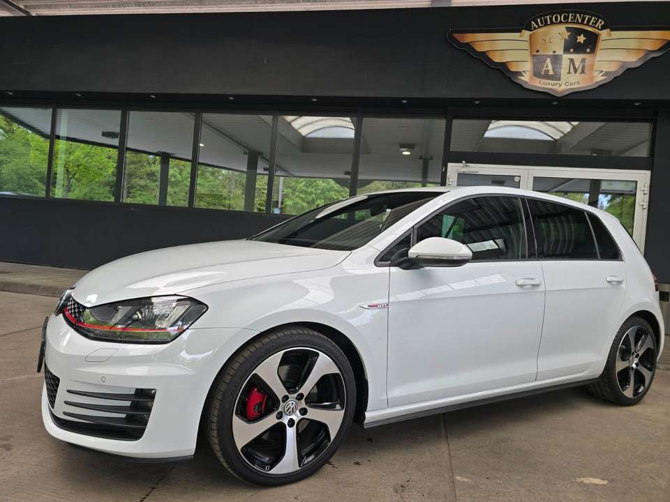 Volkswagen Golf - Imagem 2