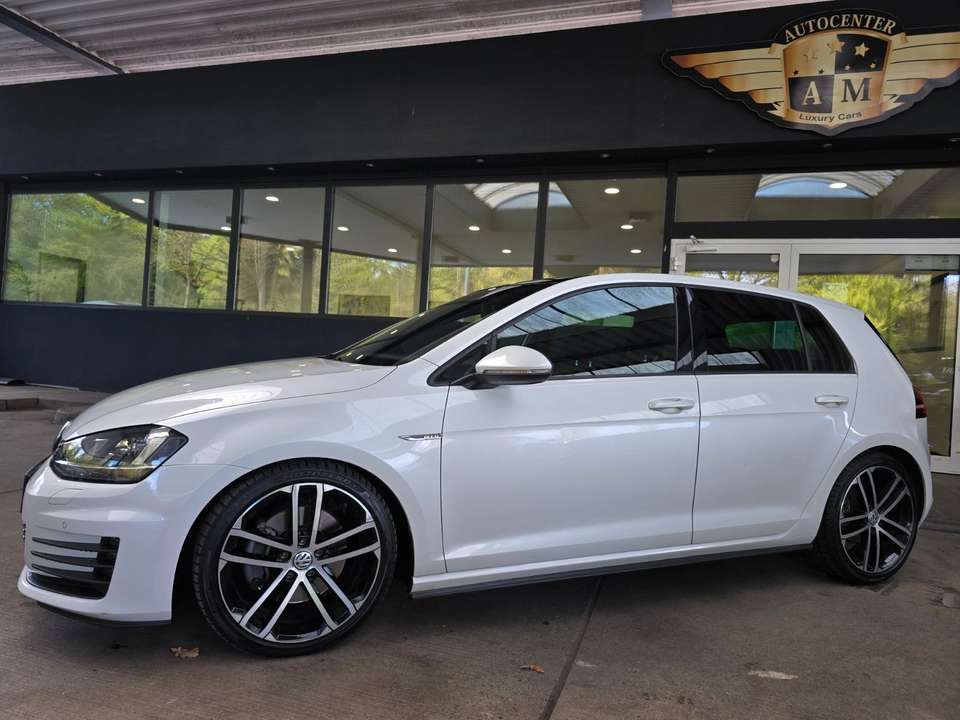 Volkswagen Golf - Imagem 3