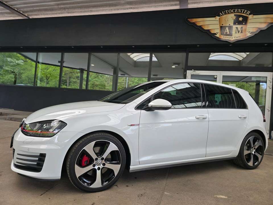 Volkswagen Golf - Imagem 3