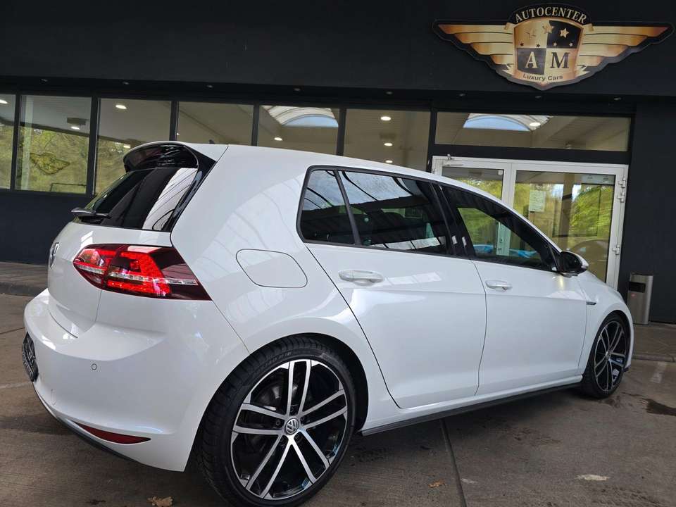 Volkswagen Golf - Imagem 11