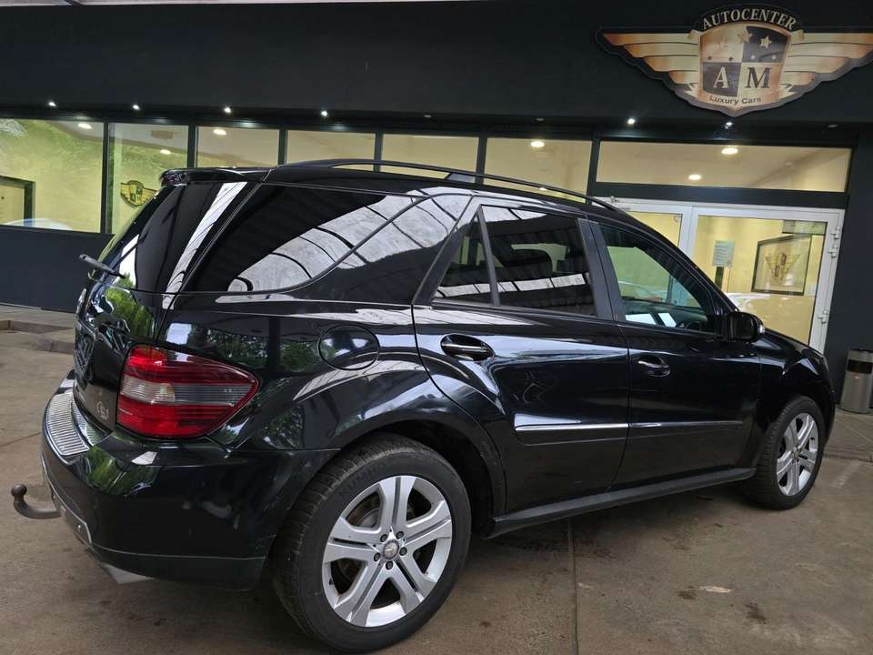 Mercedes-Benz ML 320 - Imagem 14