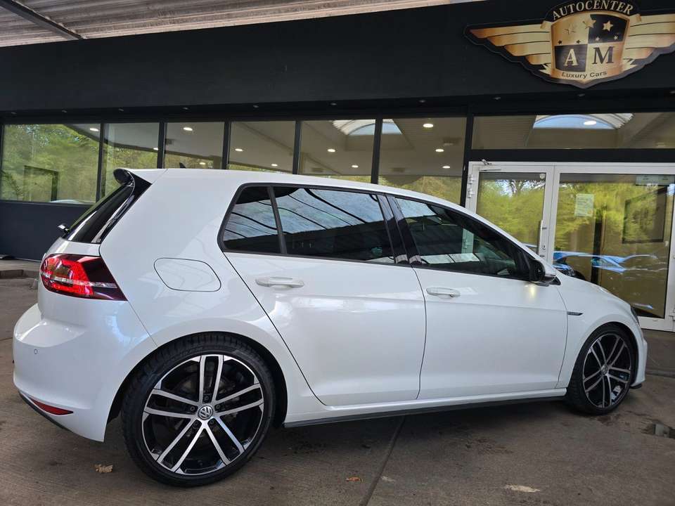 Volkswagen Golf - Imagem 13