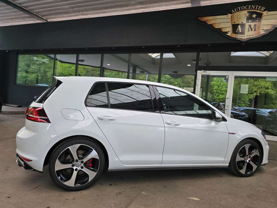 Volkswagen Golf - Imagem 14