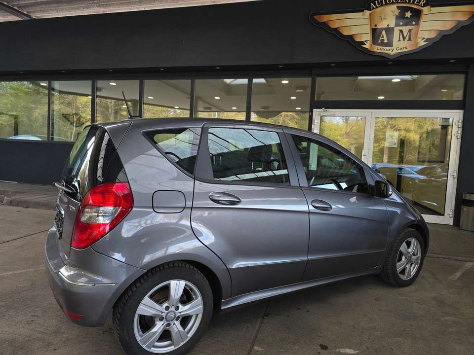 Mercedes-Benz A 180 - Imagem 12