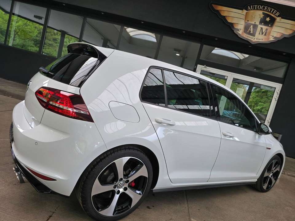 Volkswagen Golf - Imagem 15