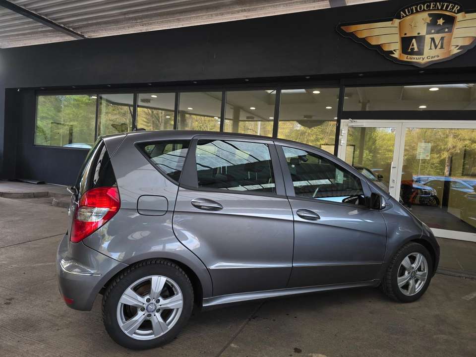 Mercedes-Benz A 180 - Imagem 13