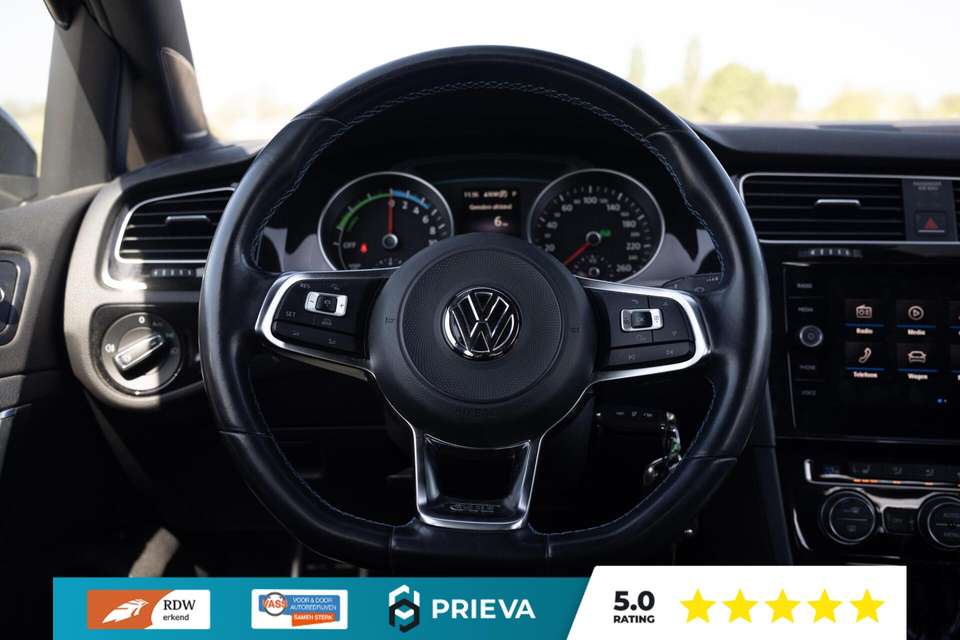 Volkswagen Golf GTE - Imagem 15