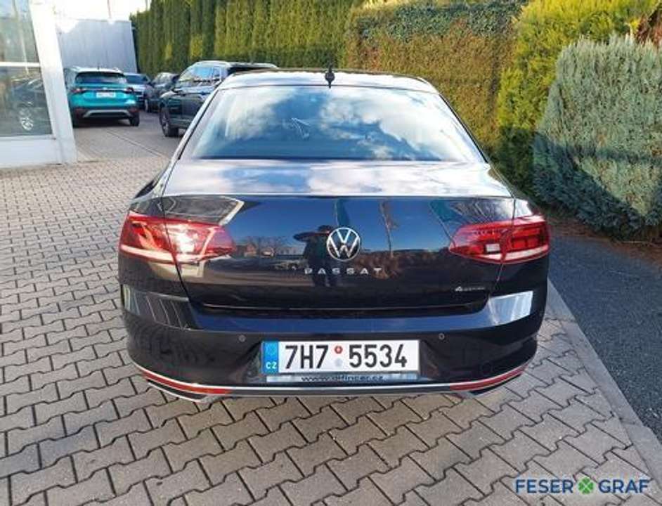Volkswagen Passat - Imagem 5