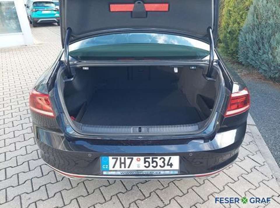 Volkswagen Passat - Imagem 7