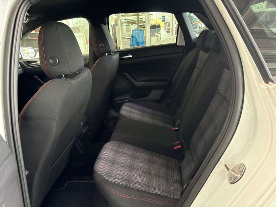 Volkswagen Polo - Imagem 7