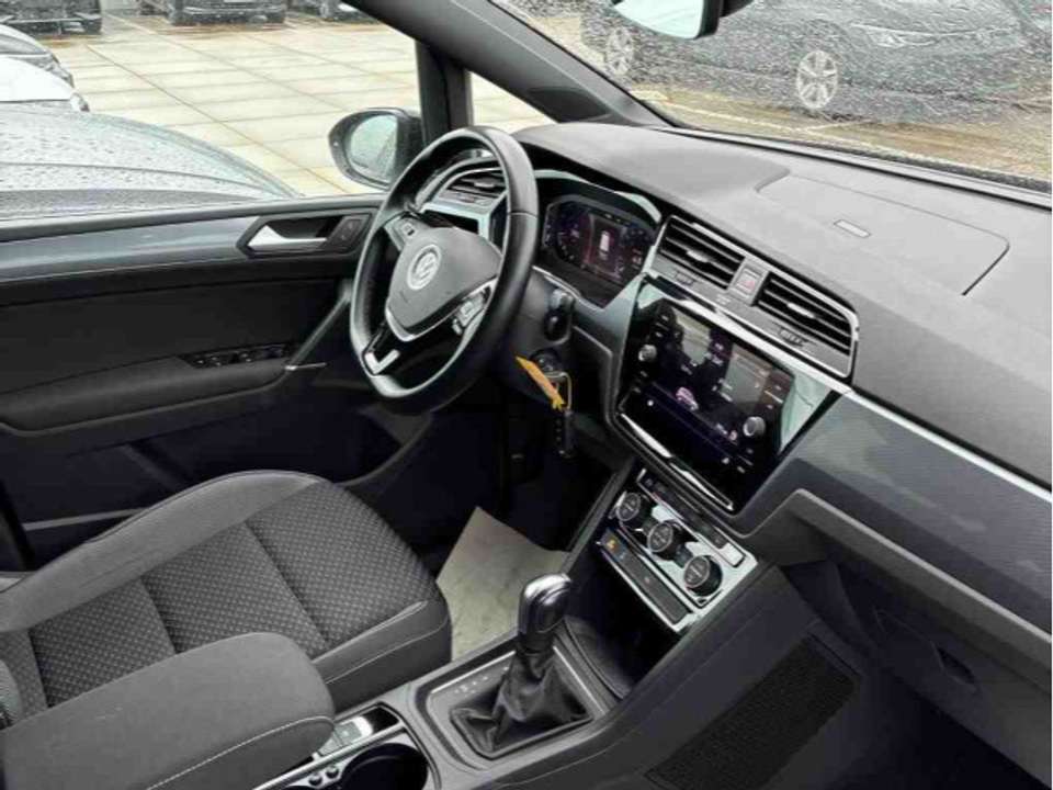 Volkswagen Touran - Imagem 8