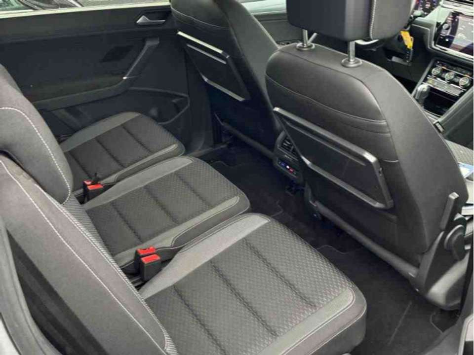 Volkswagen Touran - Imagem 9