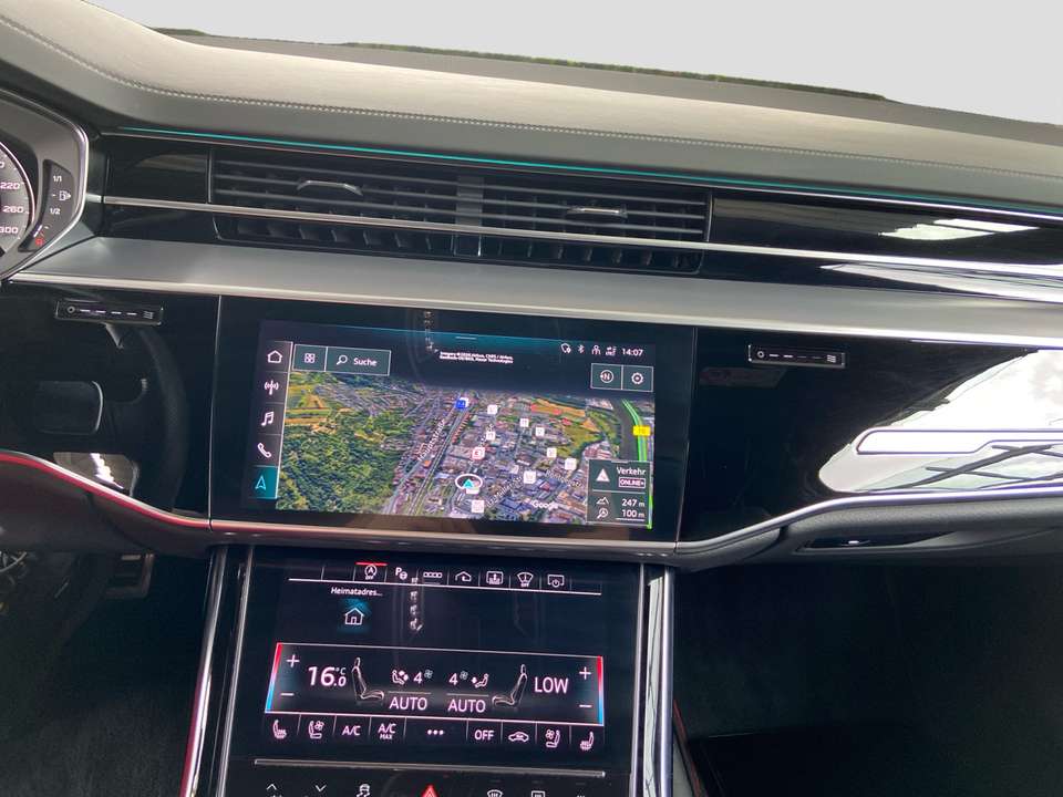 Audi S8 - Imagem 7