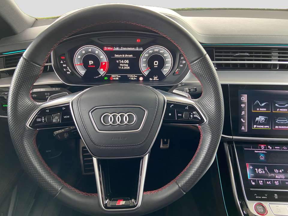 Audi S8 - Imagem 9