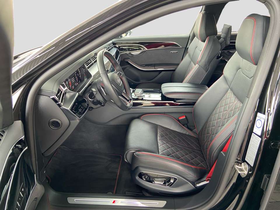 Audi S8 - Imagem 10