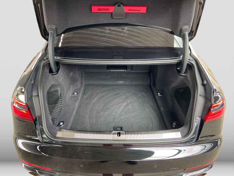 Audi S8 - Imagem 12