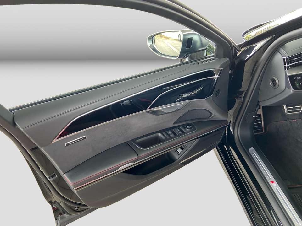 Audi S8 - Imagem 14