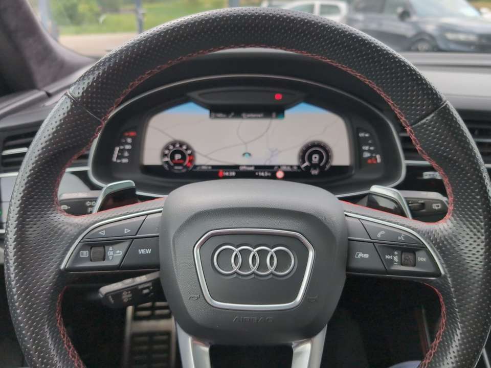 Audi RS Q8 - Imagem 15