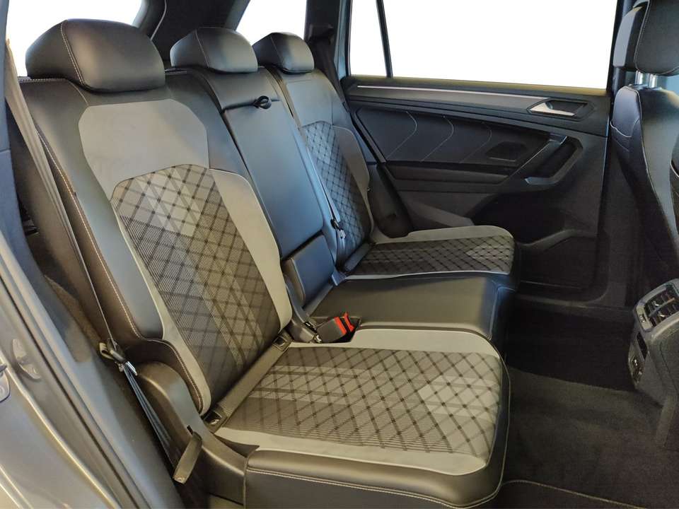 Volkswagen Tiguan Allspace - Imagem 9