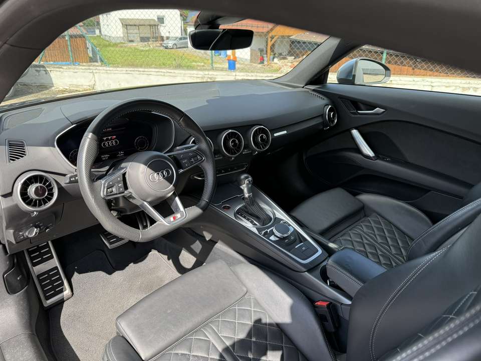 Audi TTS - Imagem 11
