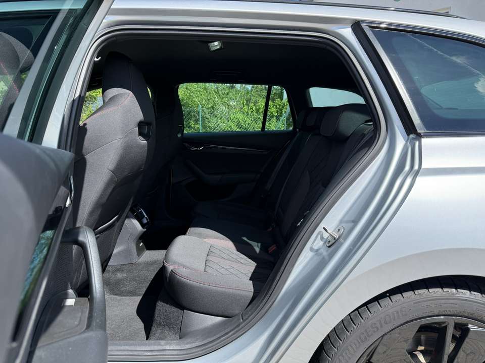 Skoda Octavia - Imagem 14