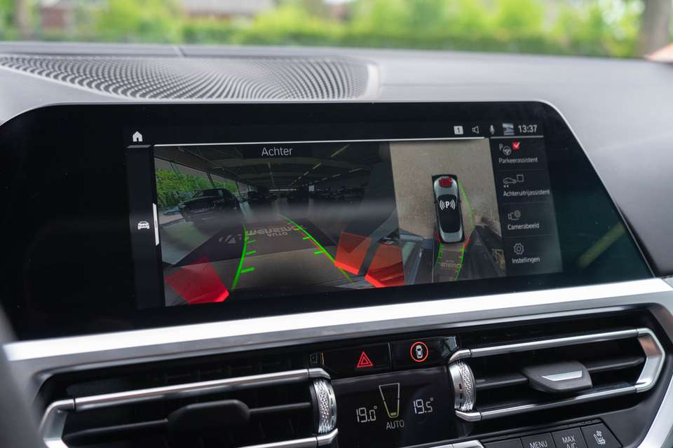 BMW M4 - Imagem 8