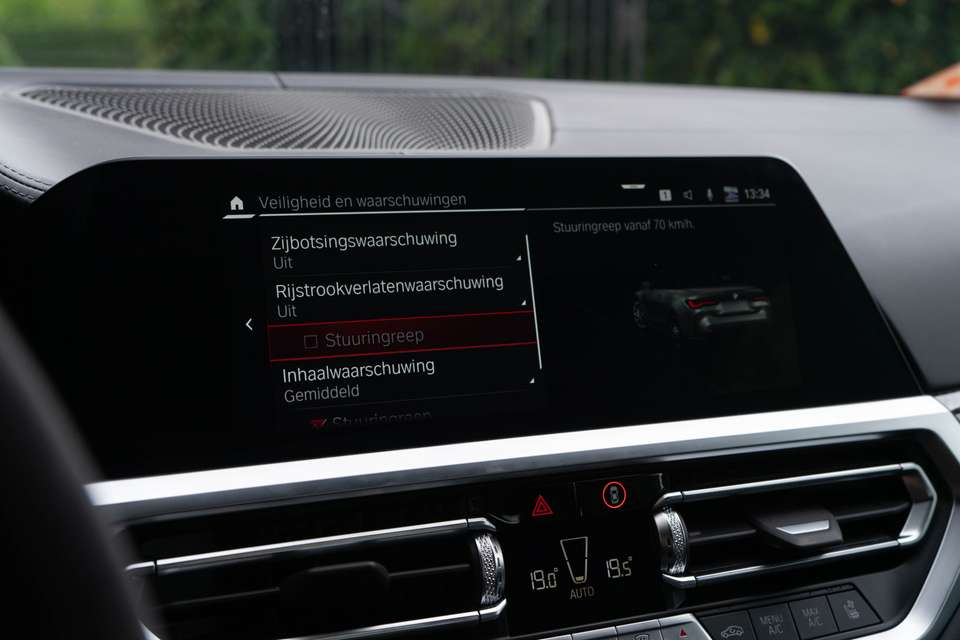 BMW M4 - Imagem 11