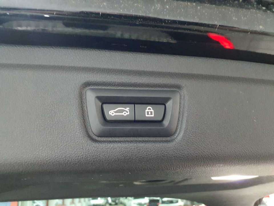 Car picture 11