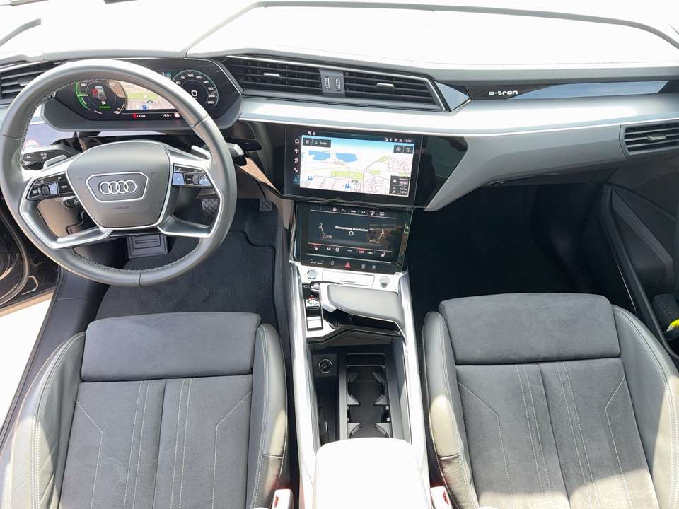 Audi Q8 e-tron - Imagem 12