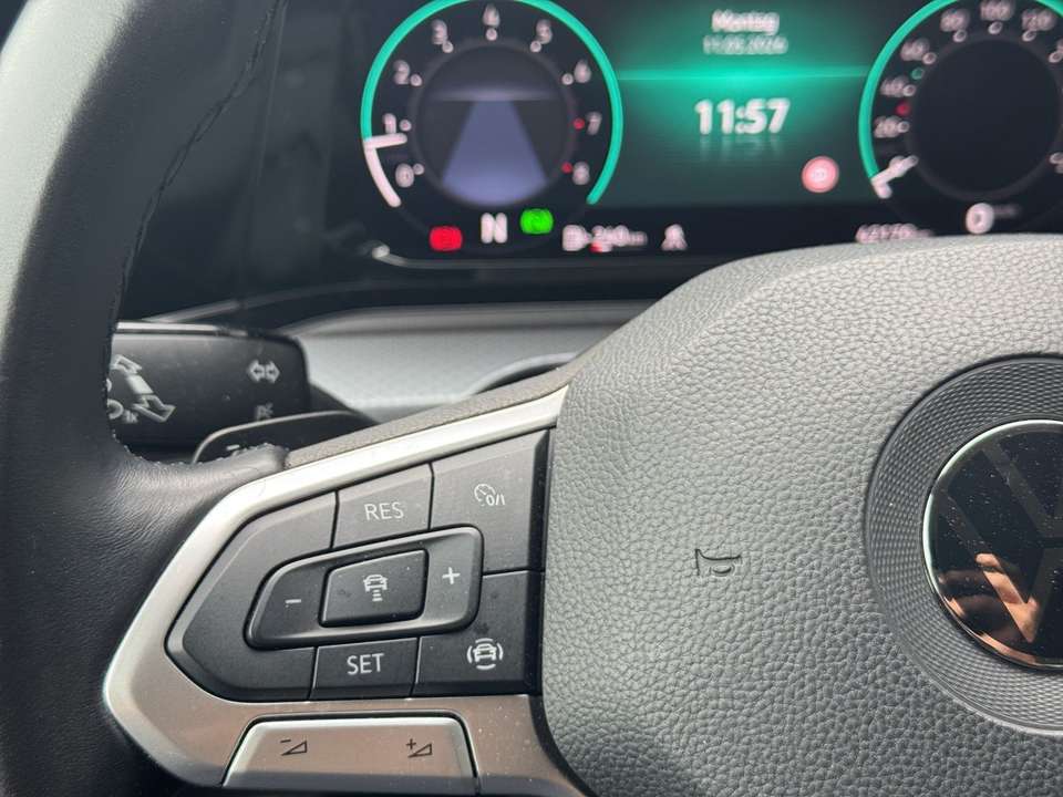 Volkswagen Golf - Imagem 15