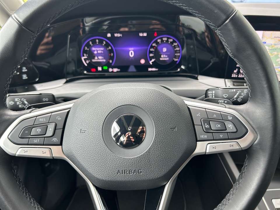 Volkswagen Golf Variant - Imagem 13