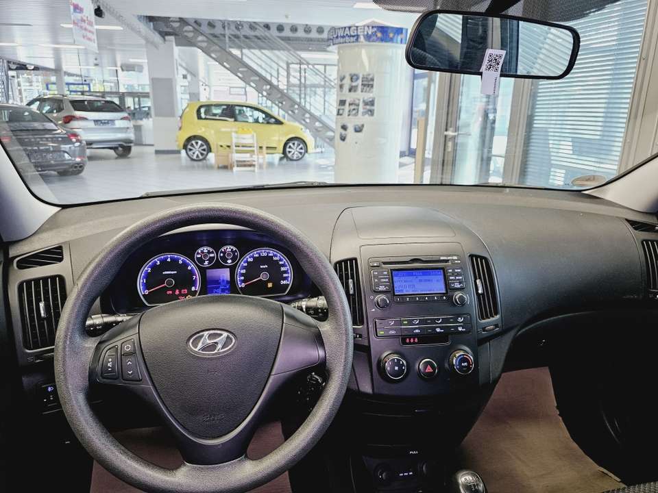 Car picture 11