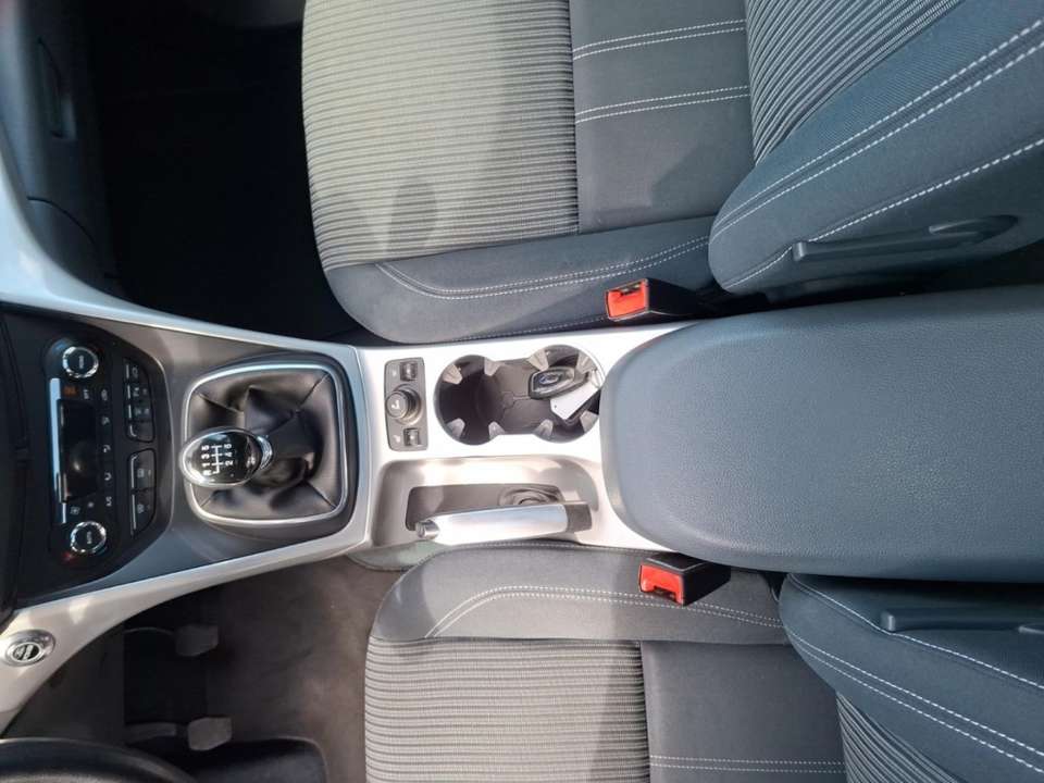 Ford C-Max - Imagem 14