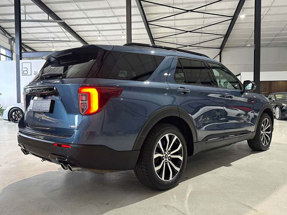 Ford Explorer - Imagem 3