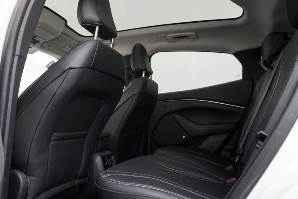 Ford Mustang Mach-E - Imagem 10