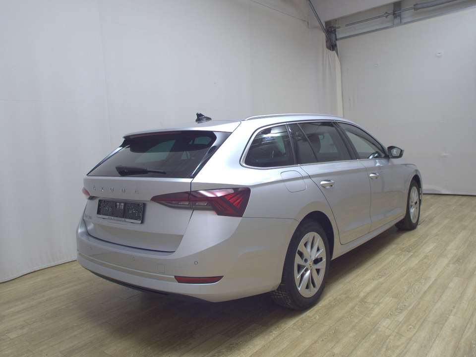 Skoda Octavia - Imagem 4