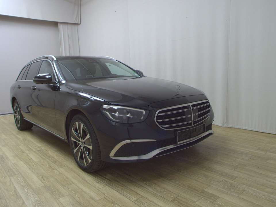 Mercedes-Benz E 300 - Imagem 3