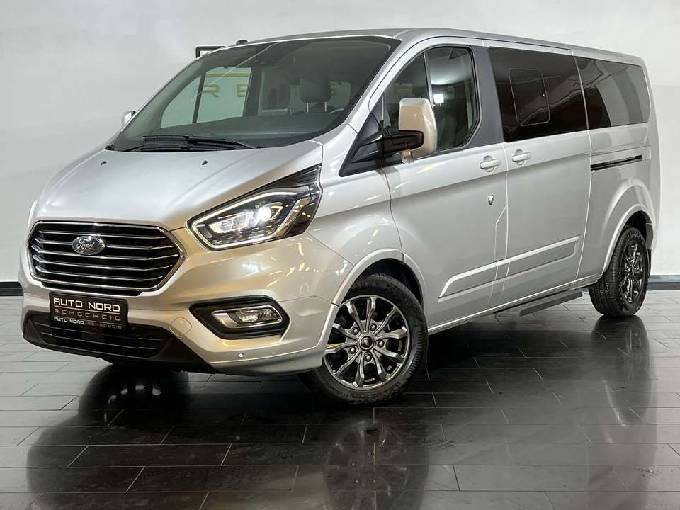 Ford Tourneo Custom - Imagem 1