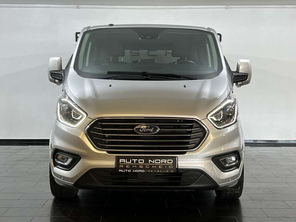 Ford Tourneo Custom - Imagem 2