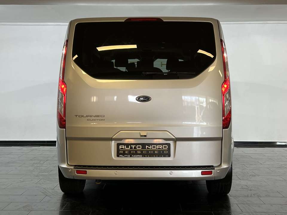 Ford Tourneo Custom - Imagem 7