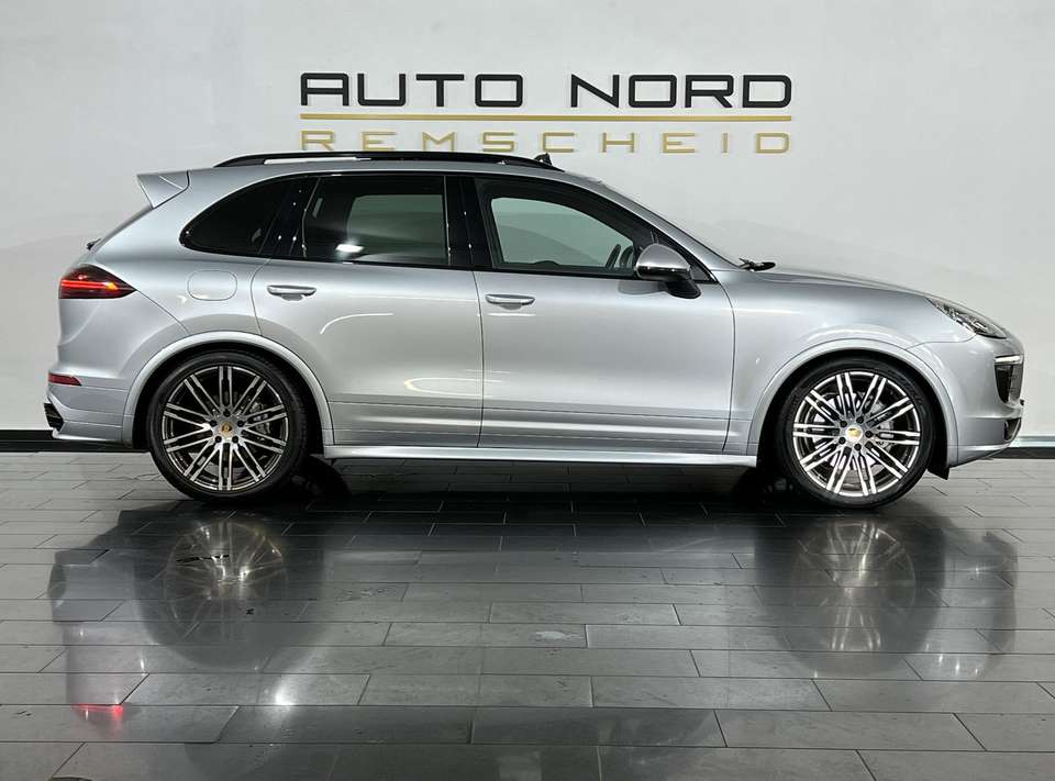 Porsche Cayenne - Imagem 5