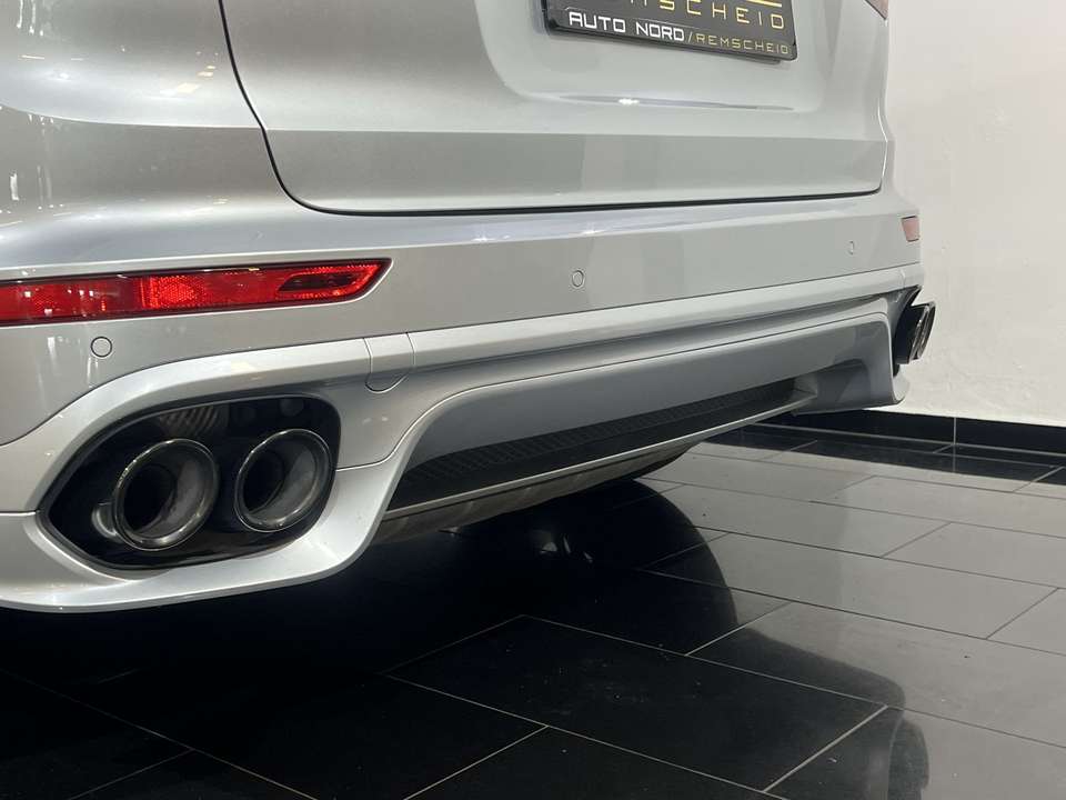 Porsche Cayenne - Imagem 13