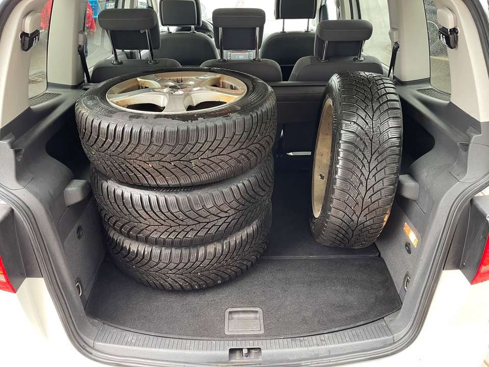 Volkswagen Touran - Imagem 6