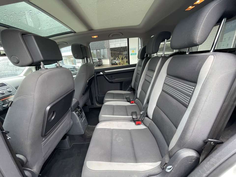 Volkswagen Touran - Imagem 7