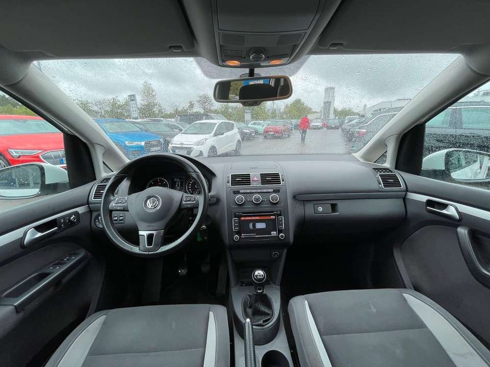 Volkswagen Touran - Imagem 8