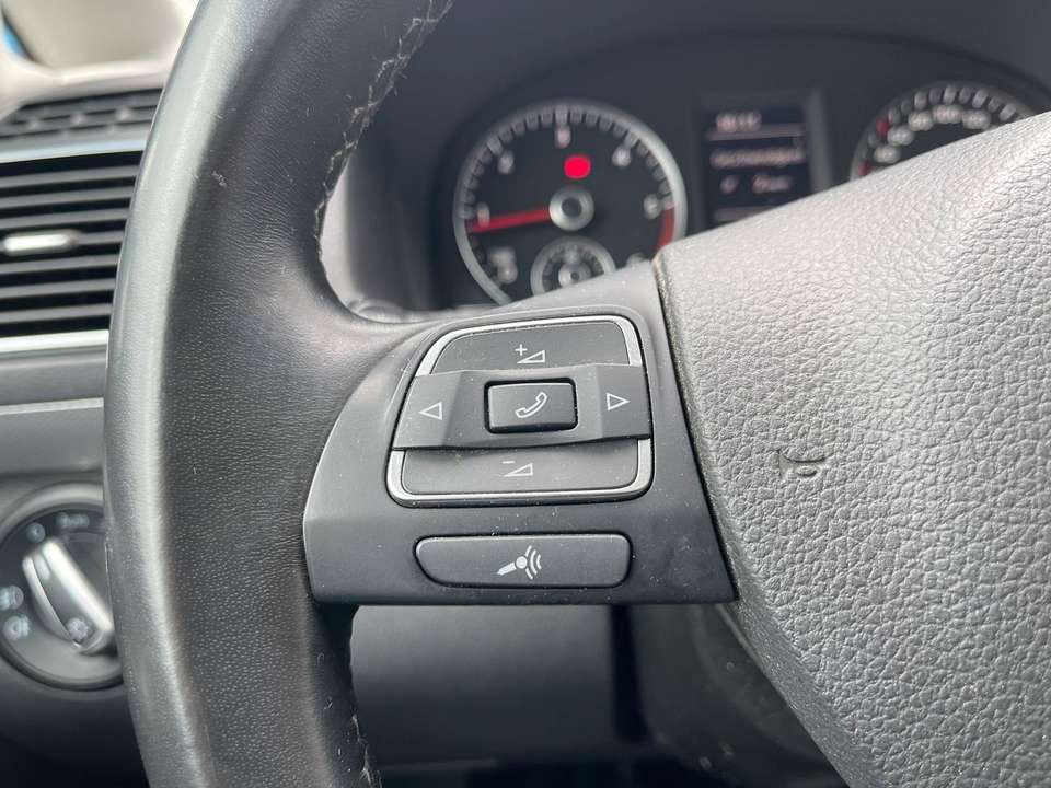 Volkswagen Touran - Imagem 14