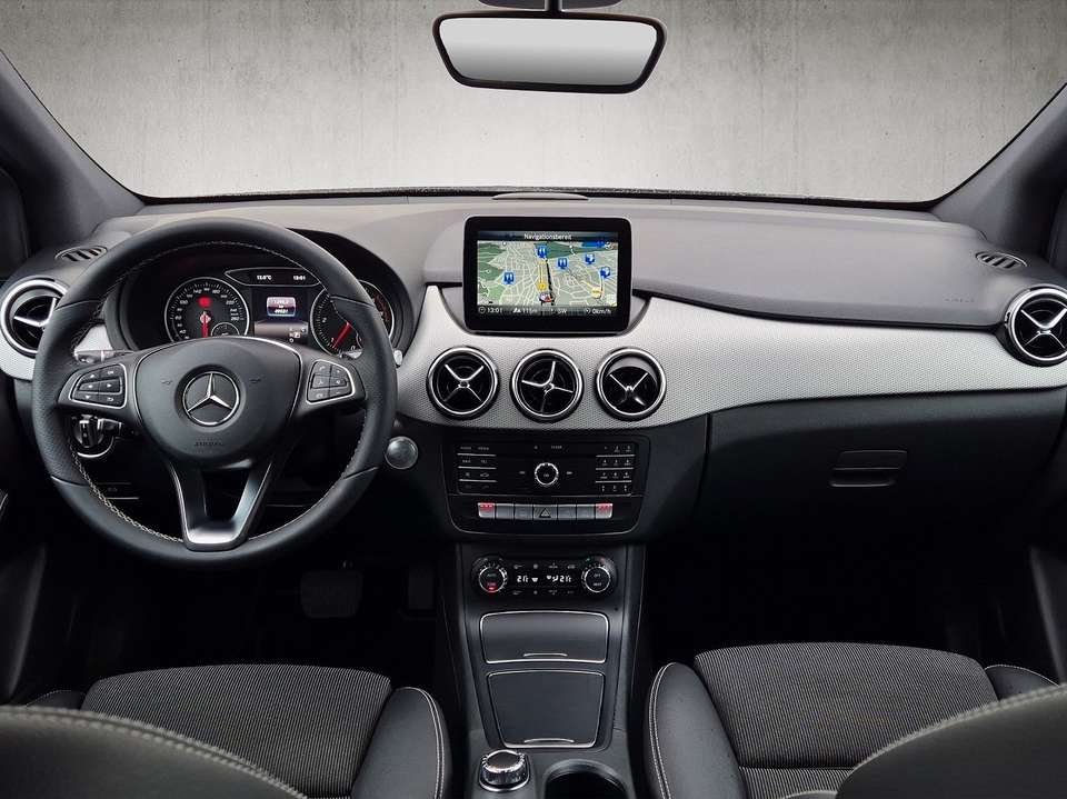 Mercedes-Benz B 200 - Imagem 12