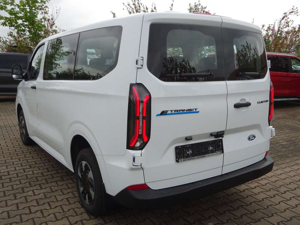 Ford Transit Custom - Imagem 3