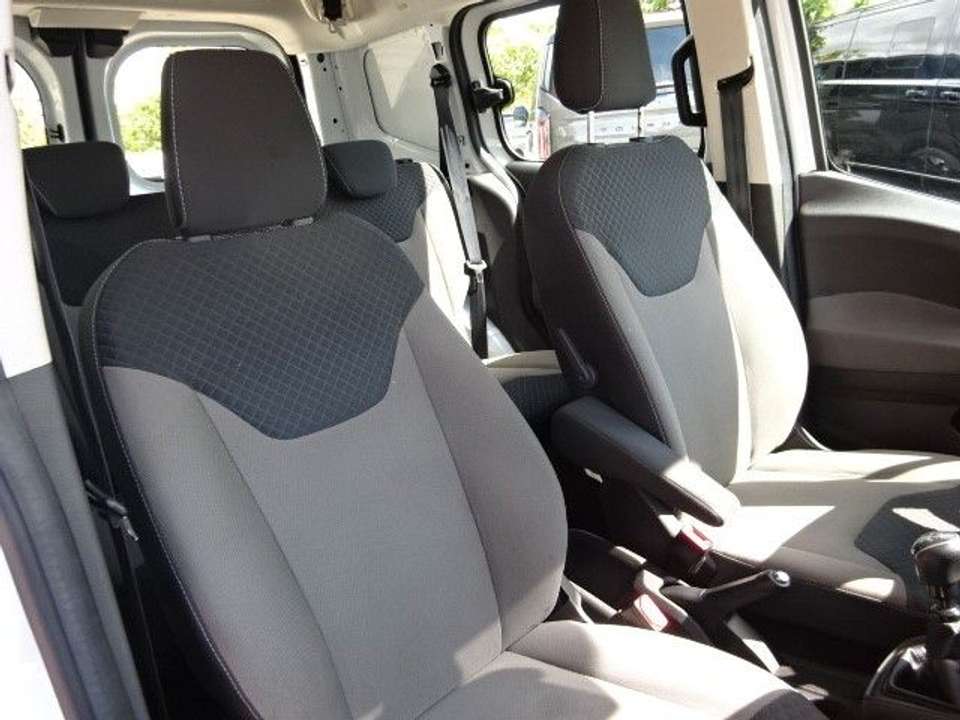Ford Transit - Imagem 9