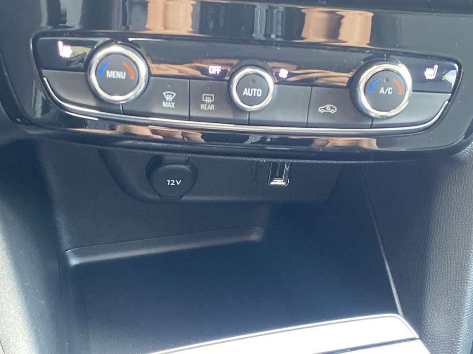 Opel Mokka-E - Imagem 11